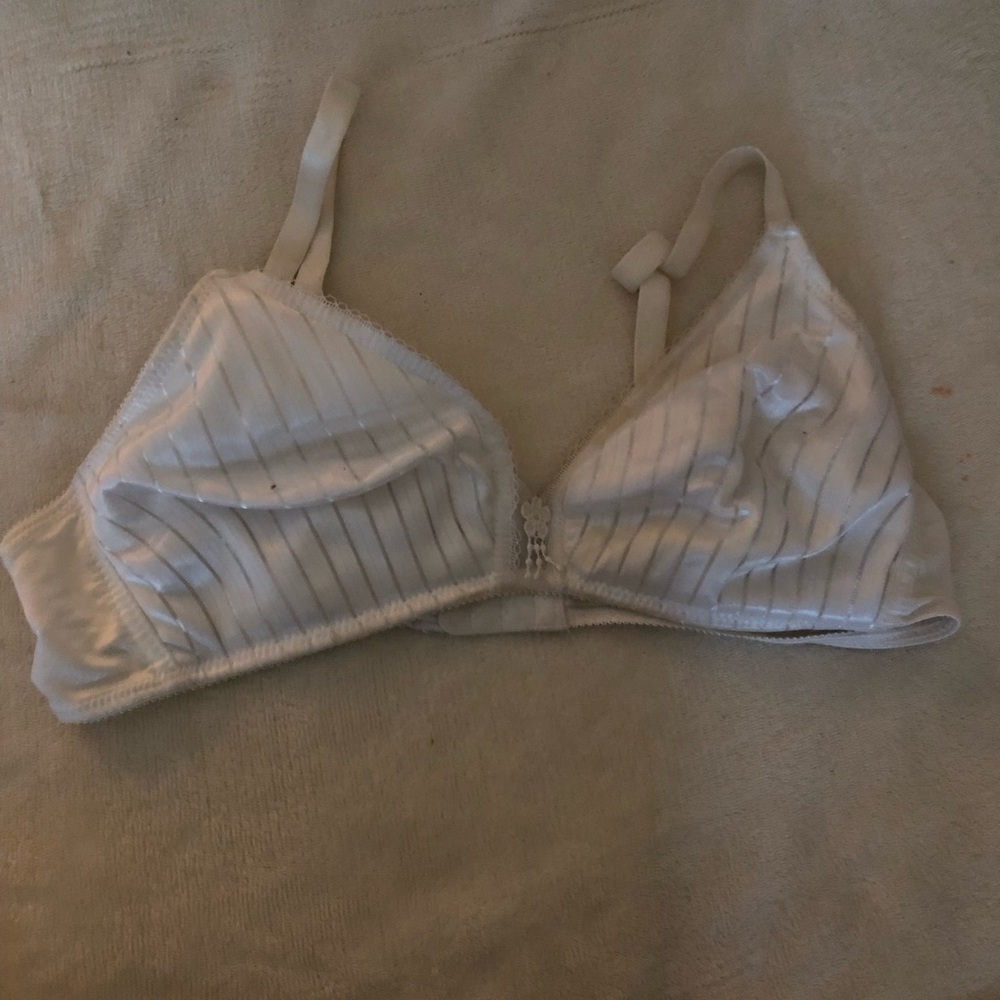 Whites women’s bra